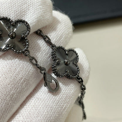 [Moco]CLOVER 5 MOTIF BLACK BRACELET