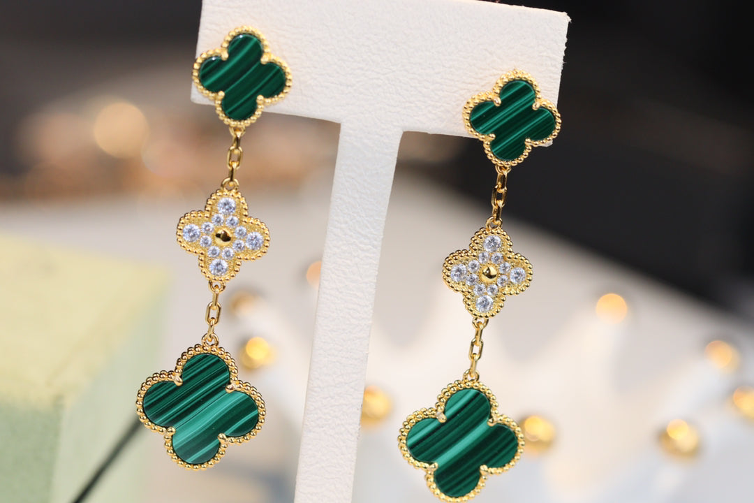 [Moco]CLOVER EARRINGS GOLD MALACHITE DIAMOND 3 MOTIF