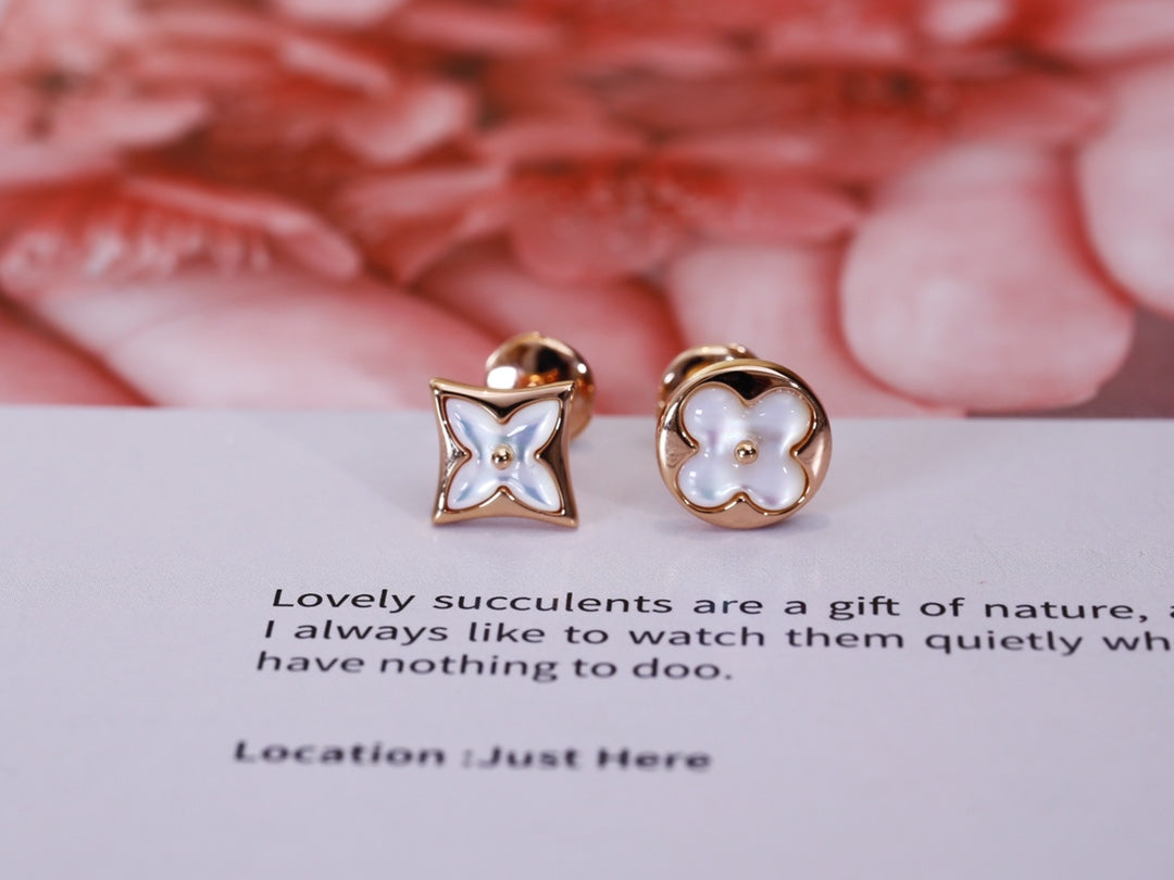 [Moco]STAR AND SUN PINK GOLD MOP STUD EARRINGS