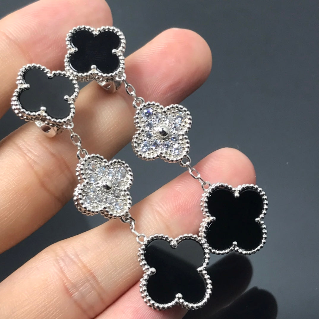 [Moco]CLOVER 3 MOTIF DIAMOND ONYX SILVER EARRINGS