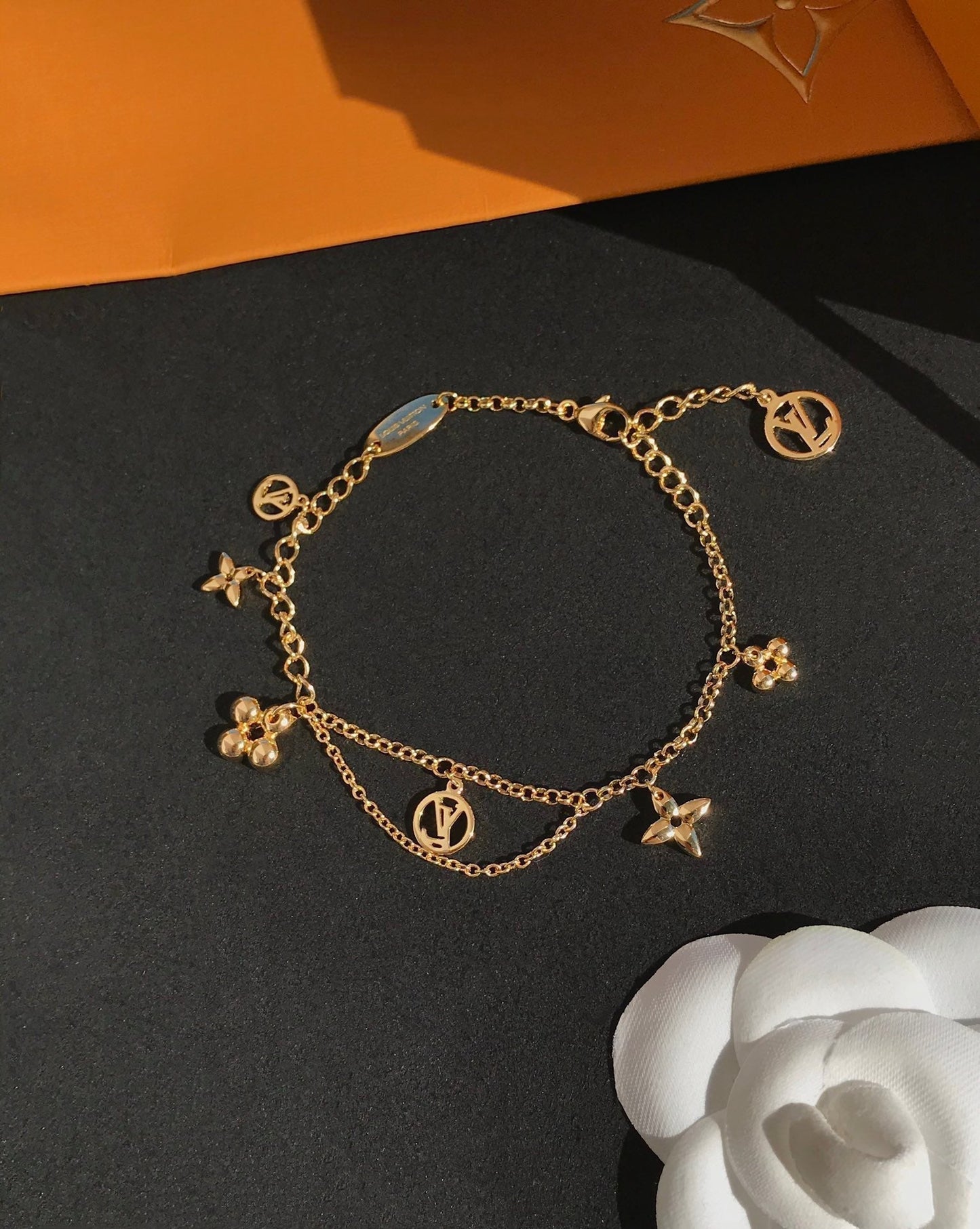 [Moco]BLOOMING PINK GOLD MOP BRACELET