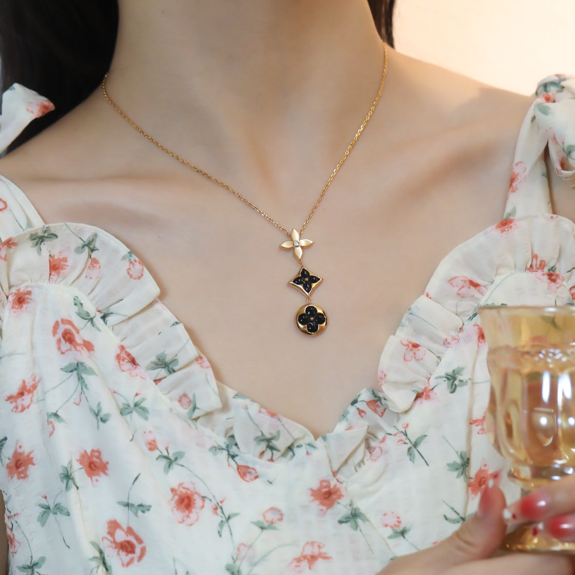 [Moco]STAR AND SUN ONYX PINK GOLD NECKLACE