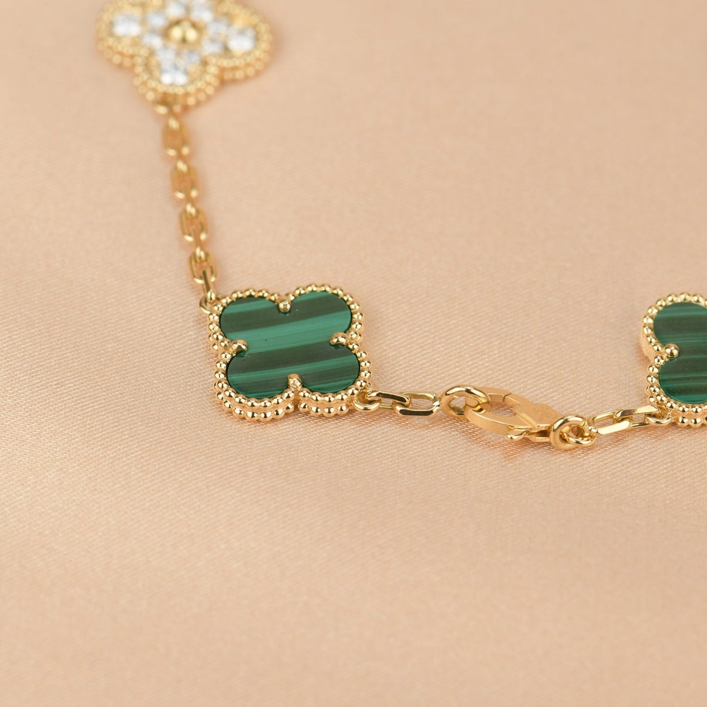 [Moco]CLOVER  5 MOTIF MALACHITE DIAMOND BRACELET