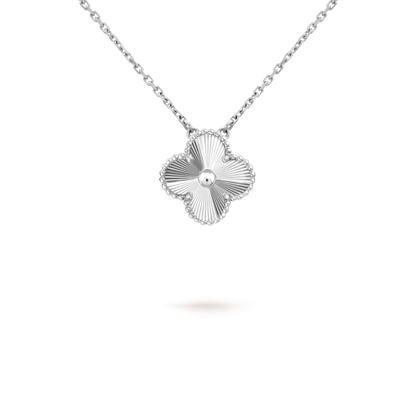 [Moco]CLOVER 15MM LASER NECKLACE SILVER