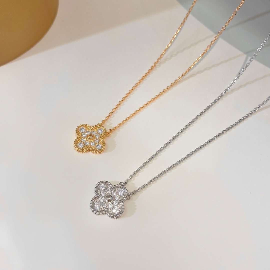 [Moco]CLOVER 15MM DIAMOND SINGLE FLOWER NECKLACE