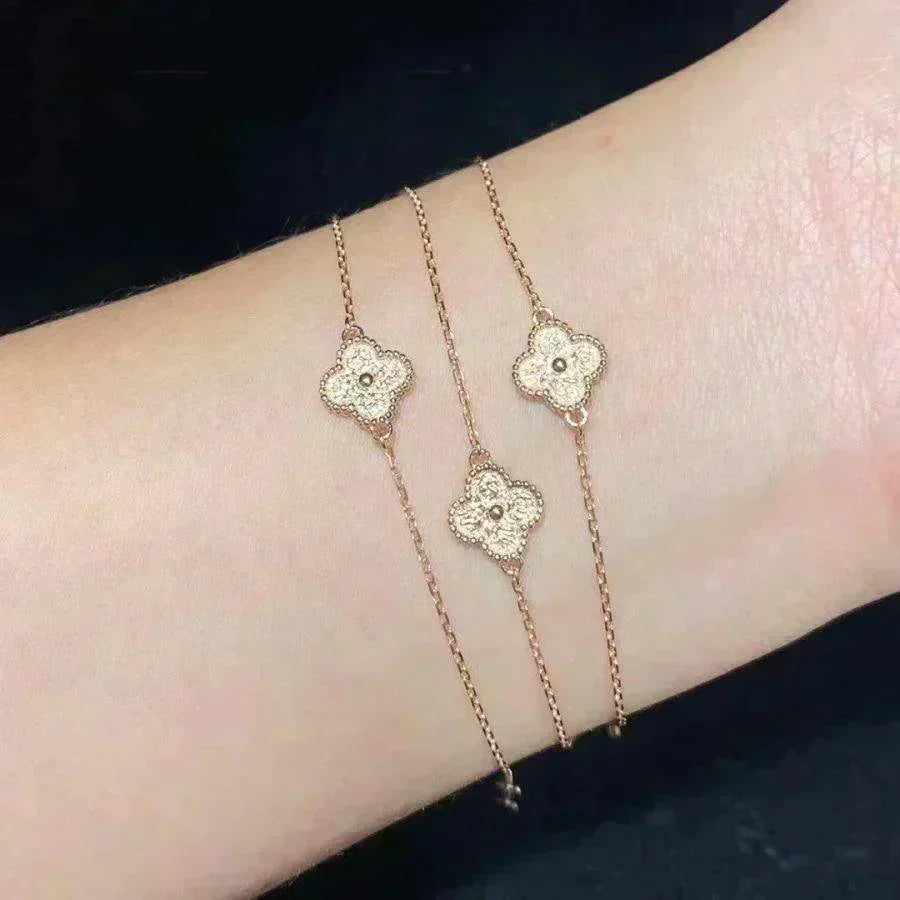 [Moco]CLOVER SINGLE FLOWER BRACELET