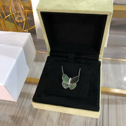 [Moco]LARGE BUTTERFLY SILVER PENDANT DIAMOND NECKLACE