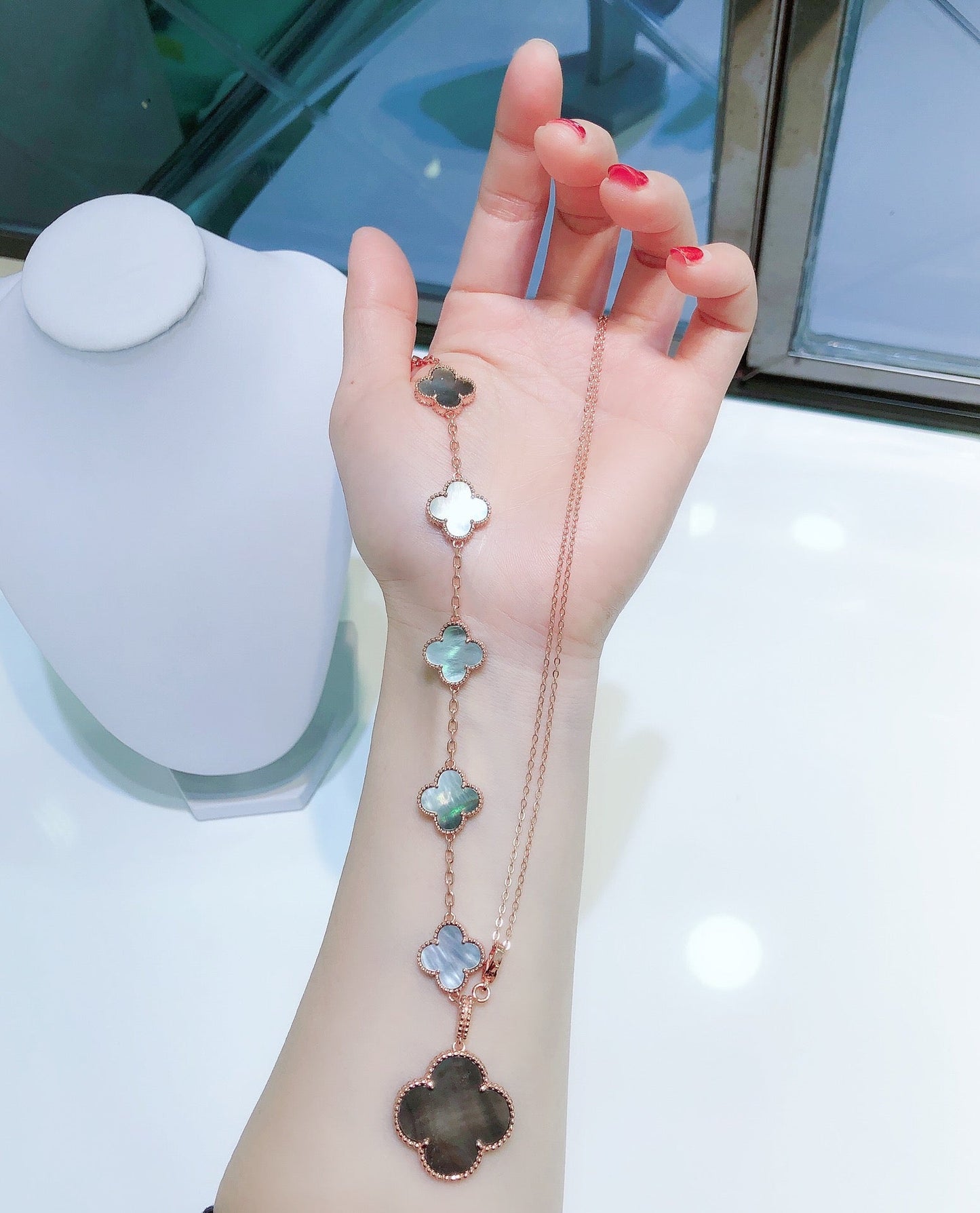 [Moco]COMBINED BRACELET 5 MOTIFS AND NECKLACE DARK MOP ROSE GOLD